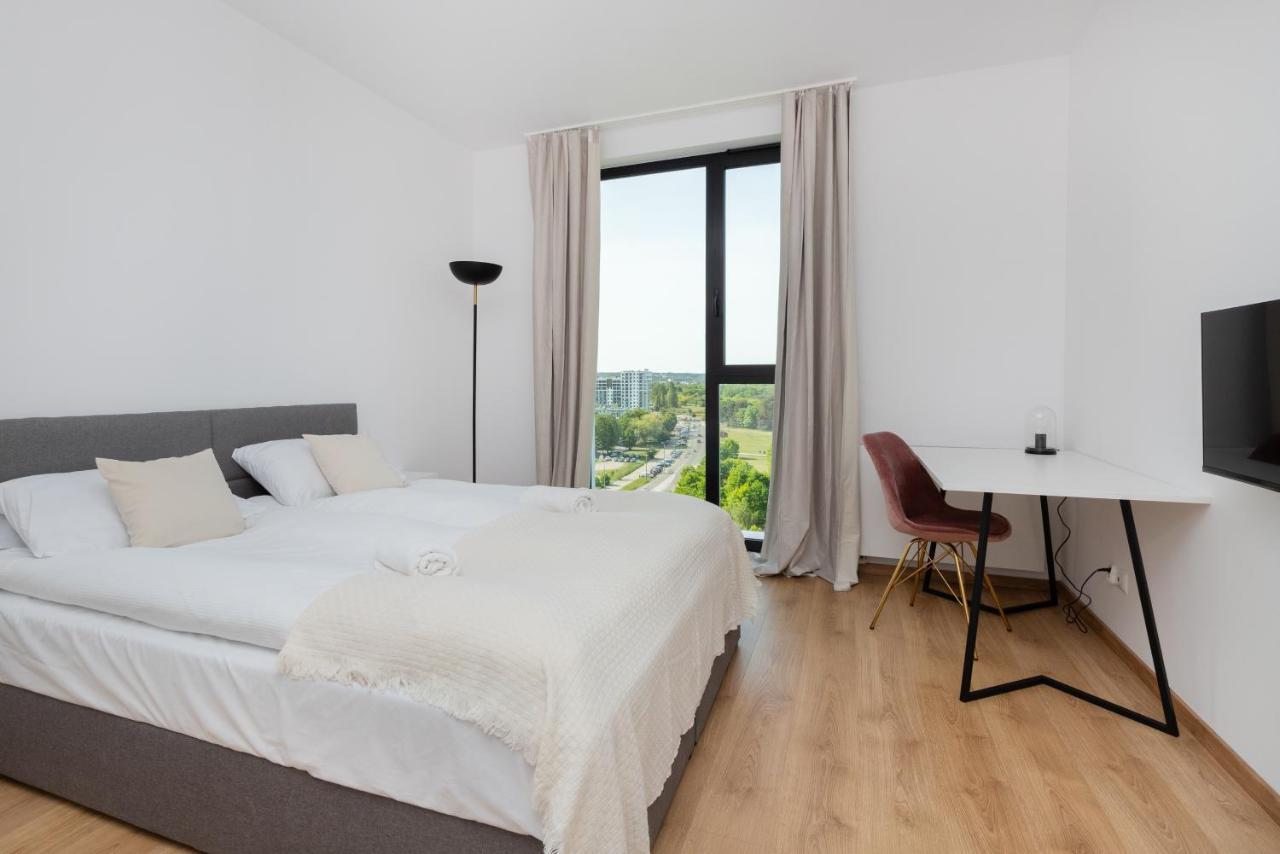 Tarasy Baltyku Apartments & Parking & Balcony By Noclegi Renters Gdansk Bagian luar foto