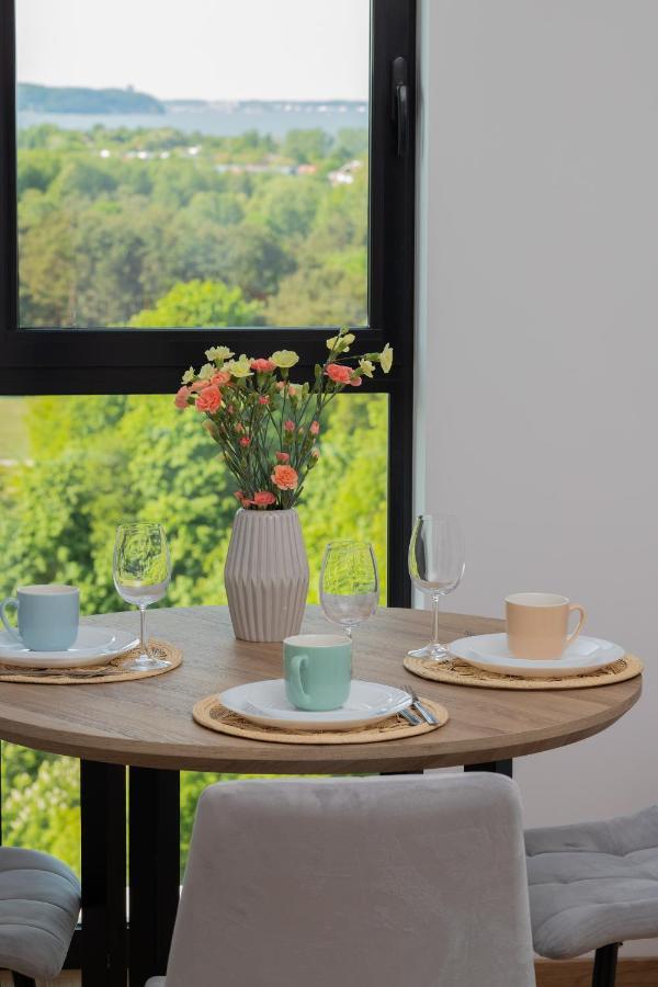 Tarasy Baltyku Apartments & Parking & Balcony By Noclegi Renters Gdansk Bagian luar foto